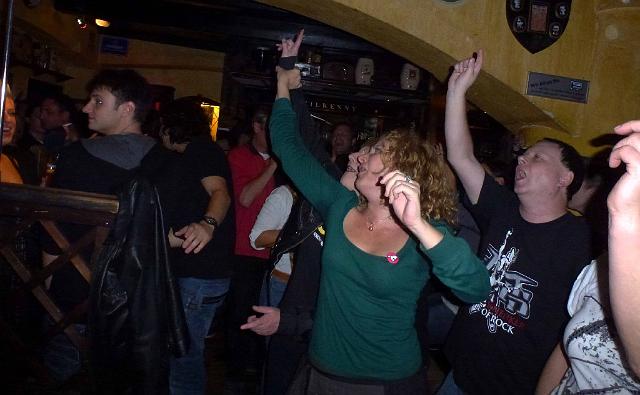Kilians Speedwatcher Party 56.jpg - Da singen sie wieder!